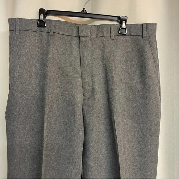 Action Slacks by Levi Strauss & co men’s grey dress pants size W40/L32 - Picture 3 of 6